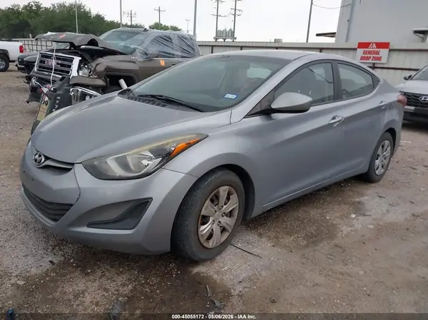 5NPDH4AEXGH755360 2016 HYUNDAI ELANTRA - Image 2
