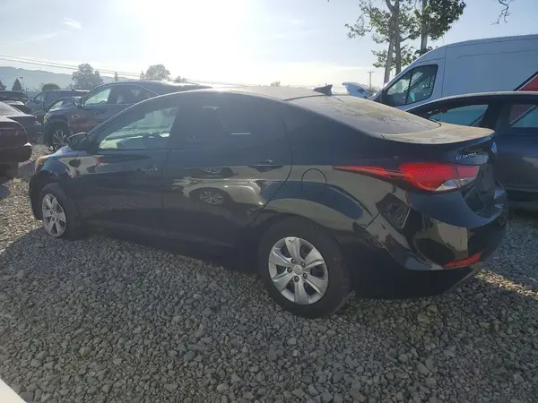 5NPDH4AEXGH755942 2016 HYUNDAI ELANTRA - Image 2