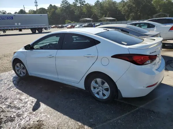 5NPDH4AEXGH756444 2016 HYUNDAI ELANTRA - Image 2