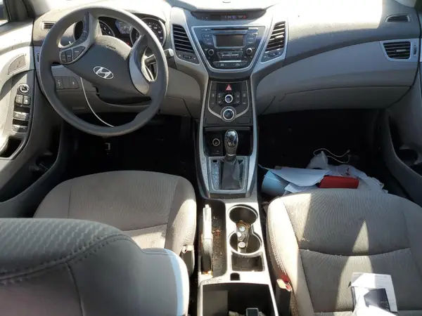 5NPDH4AEXGH756444 2016 HYUNDAI ELANTRA - Image 8
