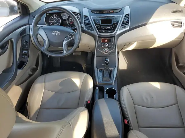 5NPDH4AEXGH757495 2016 HYUNDAI ELANTRA - Image 8