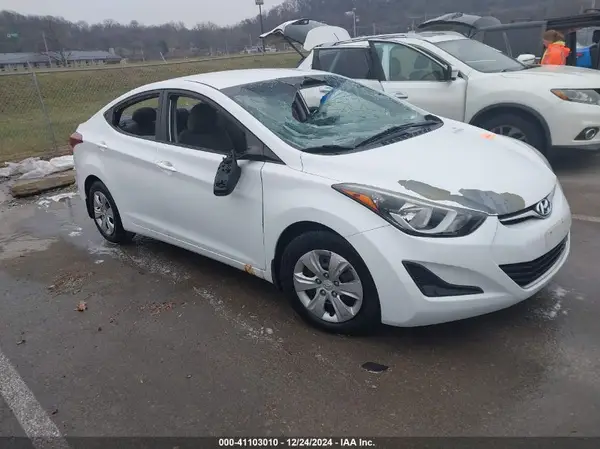 5NPDH4AEXGH758078 2016 HYUNDAI ELANTRA - Image 1