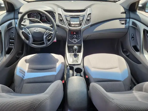 5NPDH4AEXGH759280 2016 HYUNDAI ELANTRA - Image 8
