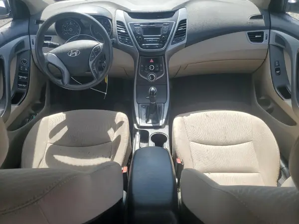 5NPDH4AEXGH759943 2016 HYUNDAI ELANTRA - Image 8