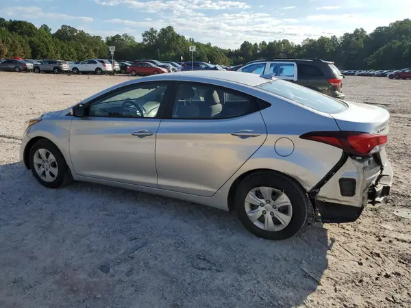 5NPDH4AEXGH760557 2016 HYUNDAI ELANTRA - Image 2