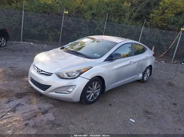 5NPDH4AEXGH761580 2016 HYUNDAI ELANTRA - Image 2