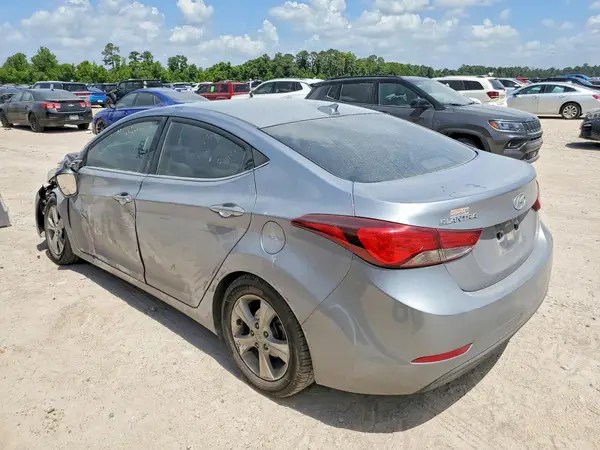 5NPDH4AEXGH765967 2016 HYUNDAI ELANTRA - Image 2