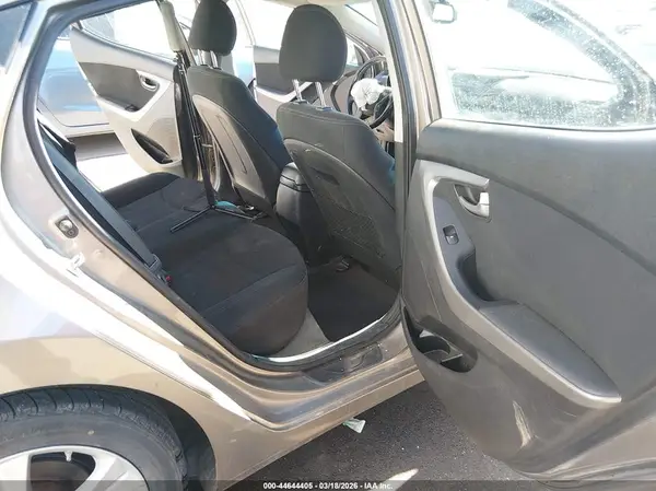 5NPDH4AEXGH766004 2016 HYUNDAI ELANTRA - Image 8