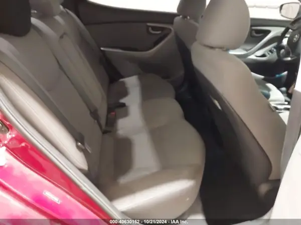 5NPDH4AEXGH766701 2016 HYUNDAI ELANTRA - Image 8