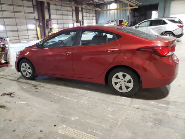 5NPDH4AEXGH767315 2016 HYUNDAI ELANTRA - Image 2