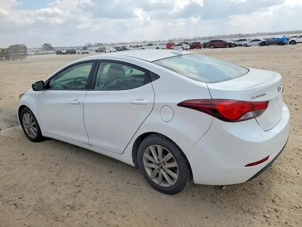 5NPDH4AEXGH771428 2016 HYUNDAI ELANTRA - Image 2