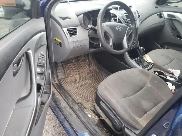 5NPDH4AEXGH773048 2016 HYUNDAI ELANTRA - Image 8