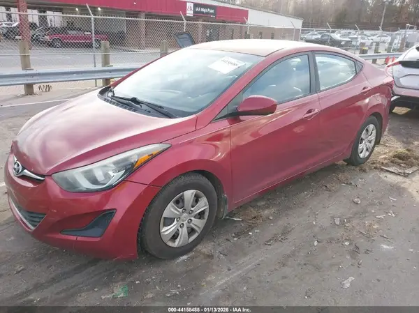 5NPDH4AEXGH773244 2016 HYUNDAI ELANTRA - Image 2