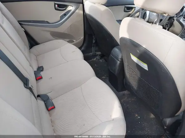 5NPDH4AEXGH773244 2016 HYUNDAI ELANTRA - Image 8