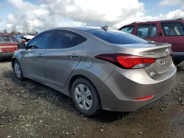 5NPDH4AEXGH773258 2016 HYUNDAI ELANTRA - Image 2