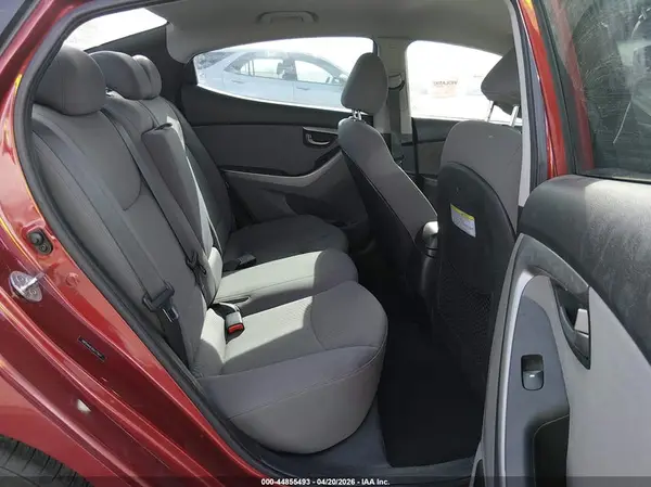 5NPDH4AEXGH775611 2016 HYUNDAI ELANTRA - Image 8