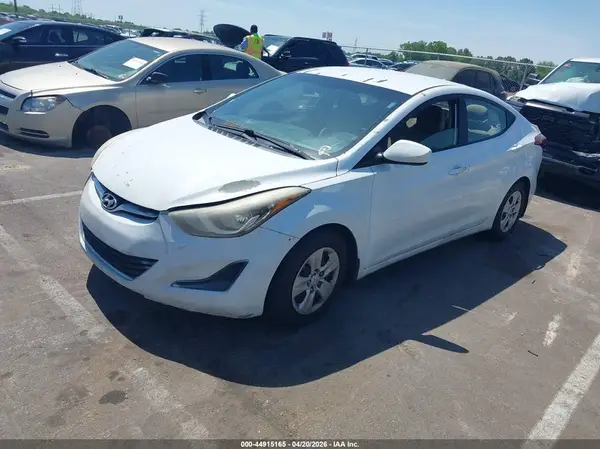 5NPDH4AEXGH780159 2016 HYUNDAI ELANTRA - Image 2