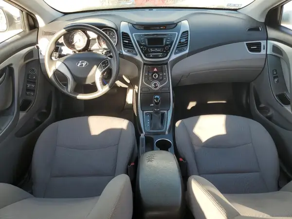 5NPDH4AEXGH781733 2016 HYUNDAI ELANTRA - Image 8