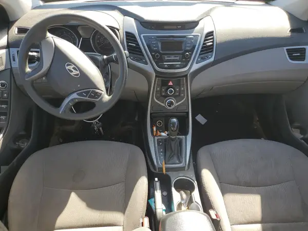 5NPDH4AEXGH781862 2016 HYUNDAI ELANTRA - Image 8