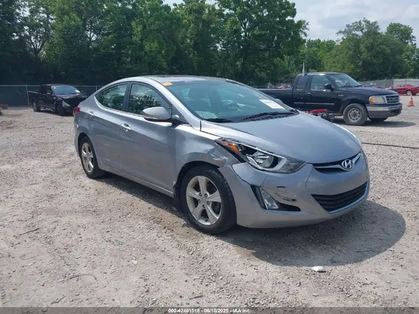 5NPDH4AEXGH783529 2016 HYUNDAI ELANTRA - Image 1