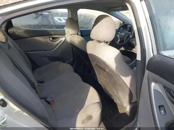 5NPDH4AEXGH784115 2016 HYUNDAI ELANTRA - Image 8