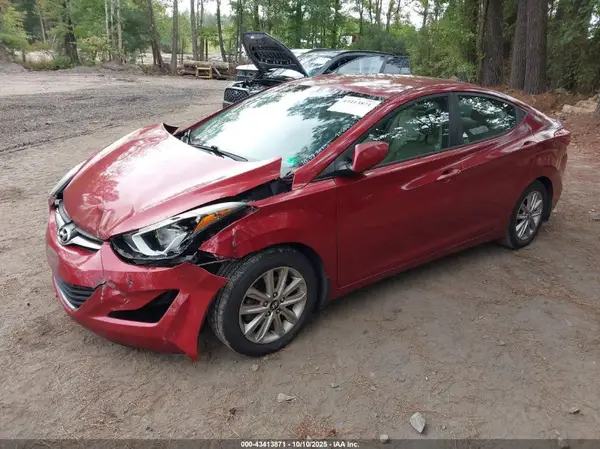 5NPDH4AEXGH786379 2016 HYUNDAI ELANTRA - Image 2