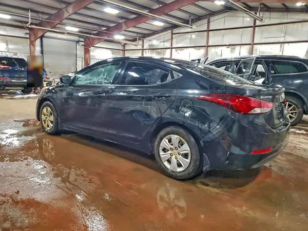 5NPDH4AEXGH786429 2016 HYUNDAI ELANTRA - Image 2