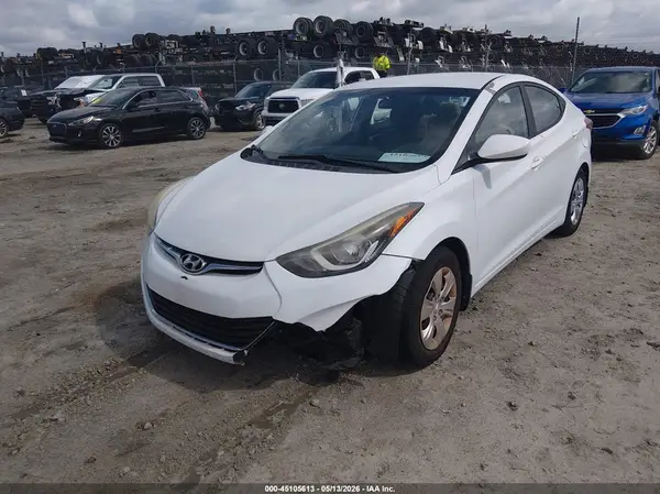 5NPDH4AEXGH786477 2016 HYUNDAI ELANTRA - Image 2