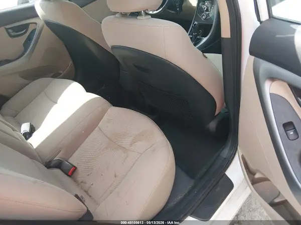 5NPDH4AEXGH786477 2016 HYUNDAI ELANTRA - Image 8