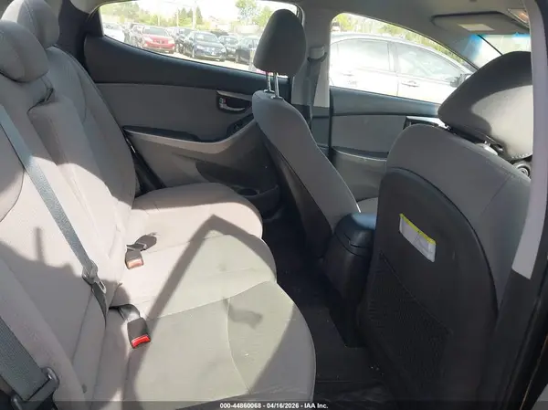 5NPDH4AEXGH788293 2016 HYUNDAI ELANTRA - Image 8