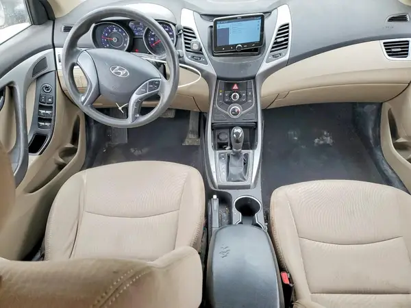 5NPDH4AEXGH788813 2016 HYUNDAI ELANTRA - Image 8