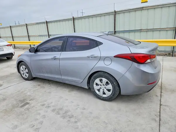 5NPDH4AEXGH789511 2016 HYUNDAI ELANTRA - Image 2