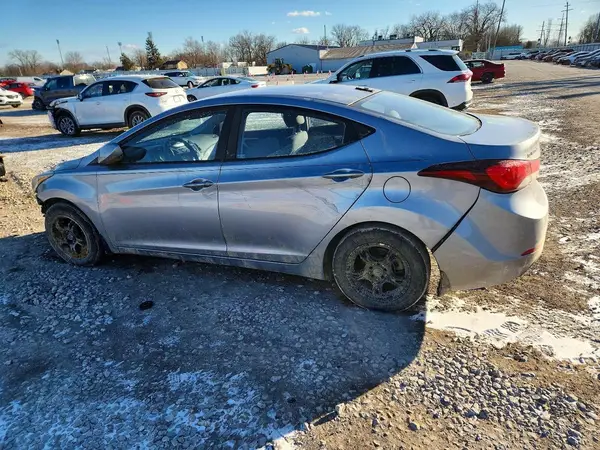 5NPDH4AEXGH789816 2016 HYUNDAI ELANTRA - Image 2