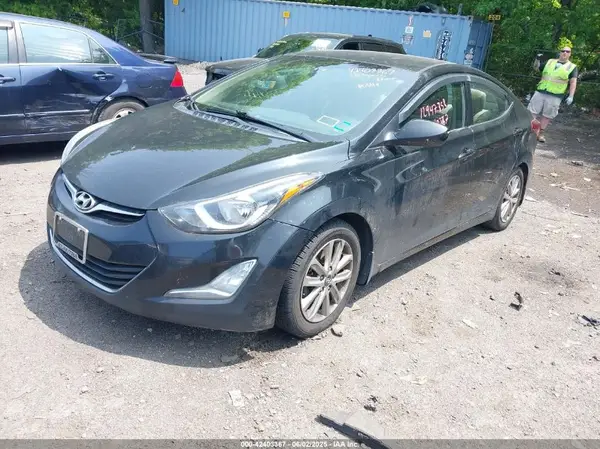 5NPDH4AEXGH790089 2016 HYUNDAI ELANTRA - Image 2