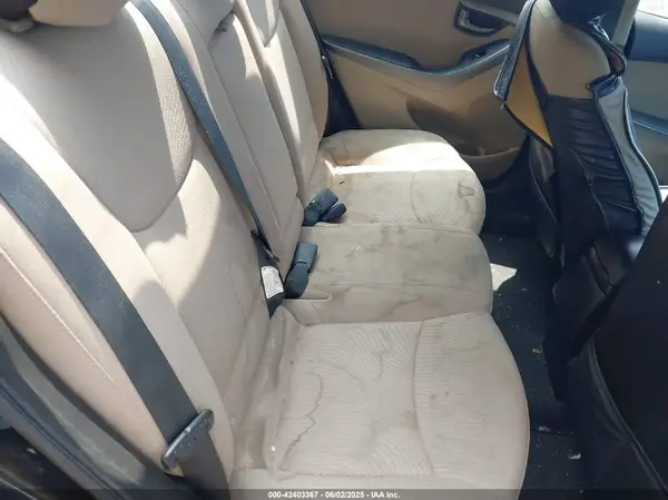 5NPDH4AEXGH790089 2016 HYUNDAI ELANTRA - Image 8