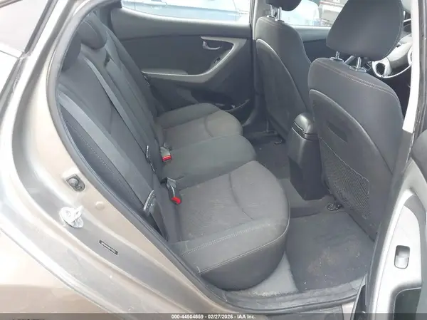 5NPDH4AEXGH791033 2016 HYUNDAI ELANTRA - Image 8