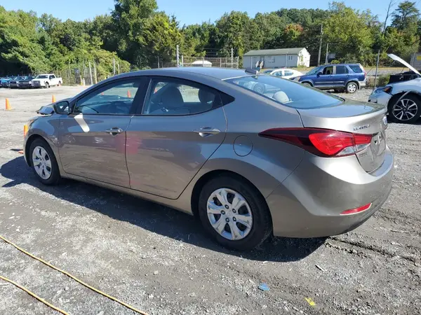 5NPDH4AEXGH791985 2016 HYUNDAI ELANTRA - Image 2