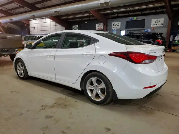 5NPDH4AEXGH795020 2016 HYUNDAI ELANTRA - Image 2