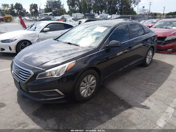 5NPE24AA0HH503248 2017 HYUNDAI SONATA - Image 2