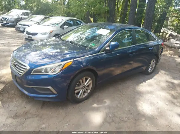 5NPE24AA0HH538565 2017 HYUNDAI SONATA - Image 2