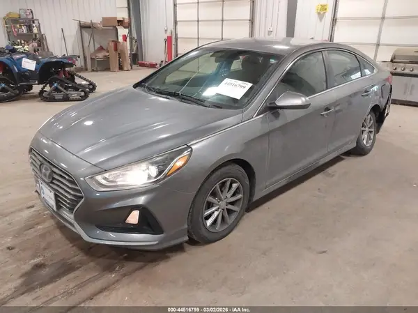 5NPE24AA0JH680016 2018 HYUNDAI SONATA - Image 2
