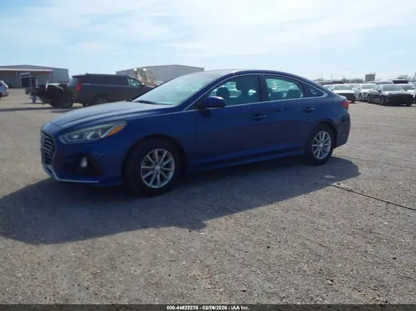 5NPE24AA0JH687256 2018 HYUNDAI SONATA - Image 2