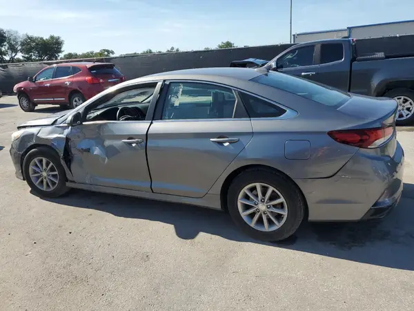 5NPE24AA0JH691369 2018 HYUNDAI SONATA - Image 2