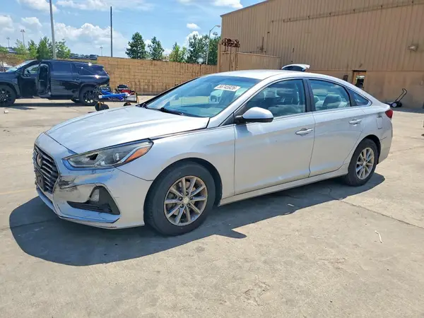 5NPE24AA0JH699097 2018 HYUNDAI SONATA - Image 1