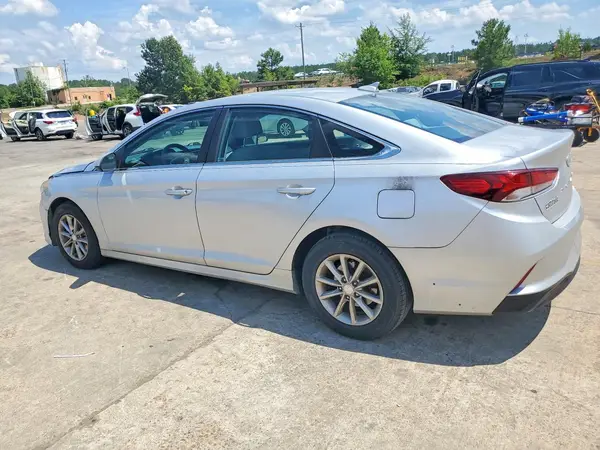 5NPE24AA0JH699097 2018 HYUNDAI SONATA - Image 2