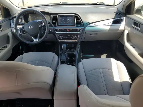 5NPE24AA0JH699097 2018 HYUNDAI SONATA - Image 8