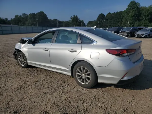 5NPE24AA0JH707182 2018 HYUNDAI SONATA - Image 2