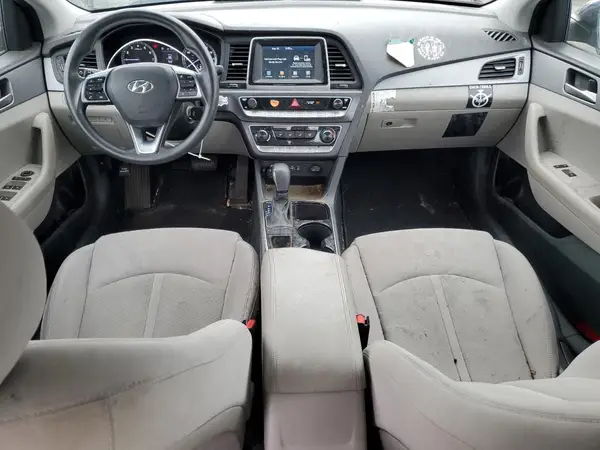 5NPE24AA0JH711264 2018 HYUNDAI SONATA - Image 8