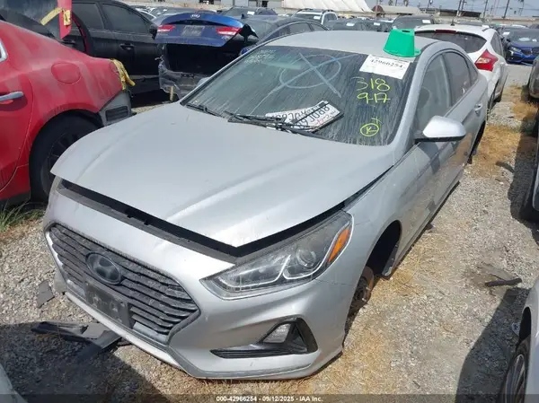5NPE24AA0JH719865 2018 HYUNDAI SONATA - Image 2
