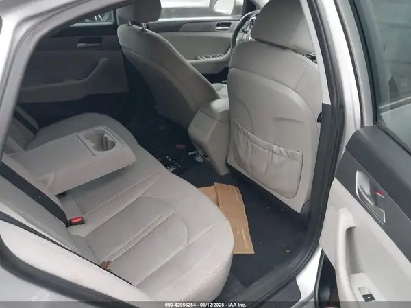 5NPE24AA0JH719865 2018 HYUNDAI SONATA - Image 8